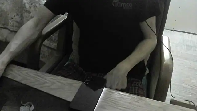 FiSTALiTY live XXX chat