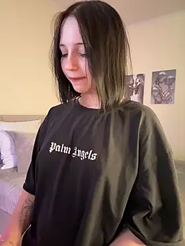 YourLittleDevil – Naživo XXX chat