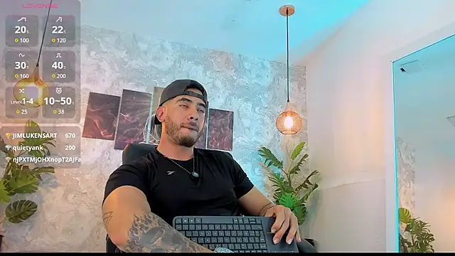 Nate_franco 现场XXX聊天