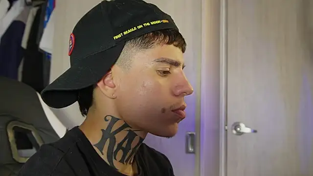 Angel_Luna0 élő XXX-chatje