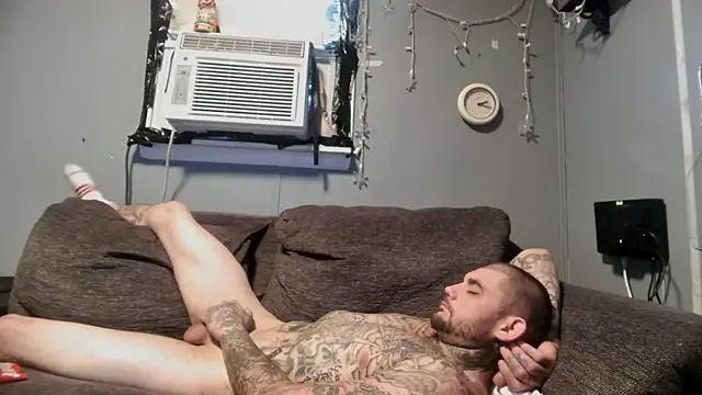 trackstar444n Live XXX chat