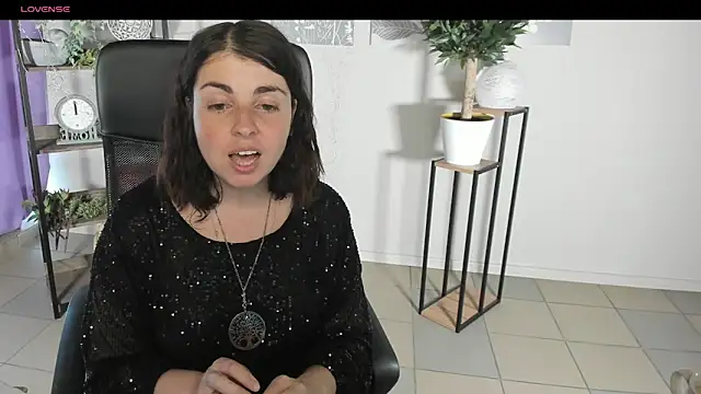MartaEdams Chat XXX in diretta