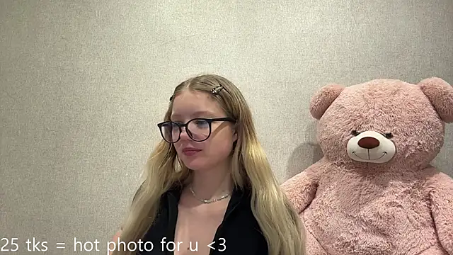 MarlaMotsinger's Live XXX Chat