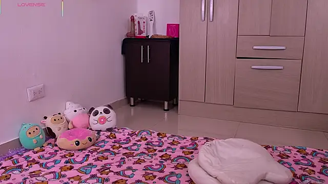 im_natalia Adlı Modelin Canlı XXX Sohbeti