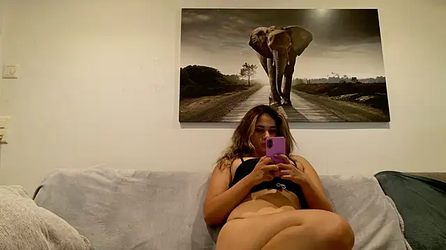 Chat XXX en directo de BabyKathy
