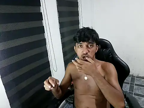Czat XXX na żywo – Spicy_RowyCam