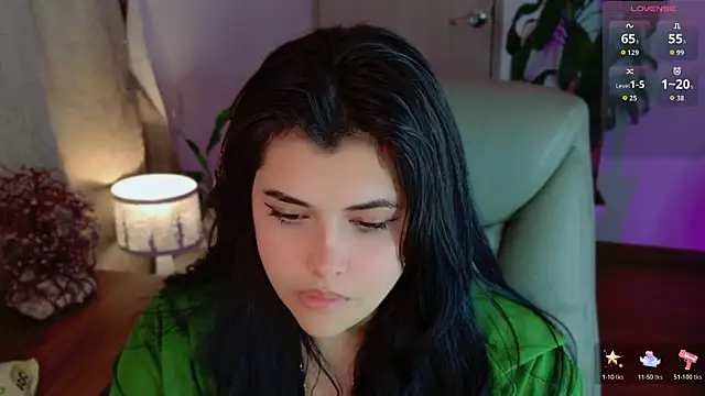 Chat XXX ao vivo de Nannicutee