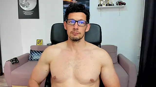BrutusK08 라이브 XXX 채팅