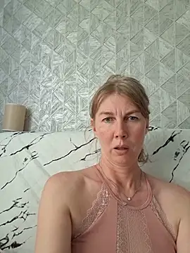 Chatroom XXX en direct de stellahere8