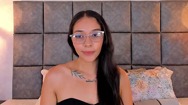 Chatroom XXX en direct de Roseaurora