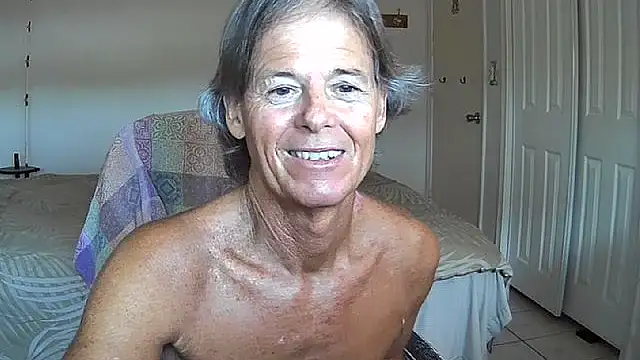 nakeedcowboi65's Webcam Show