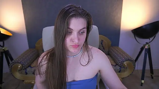 XXX chat uživo modela EmmyCharmm