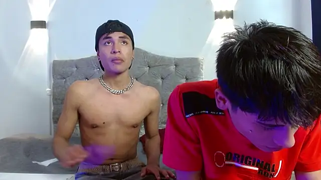 Chat XXX ao vivo de Temptionkingscs