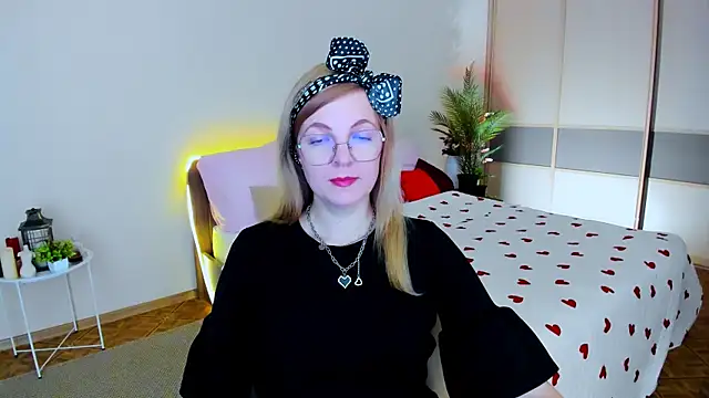 YourUniverser's Live XXX Chat