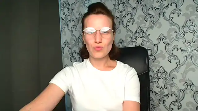 צ'אט XXX בשידור חי של Kelly_Kisss