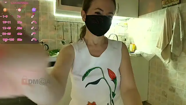 MilfeaNn Live XXX chat