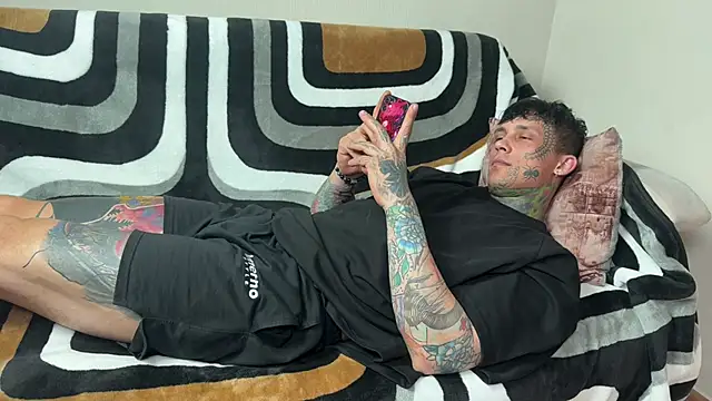 Chat XXX en directo de Anubisgods
