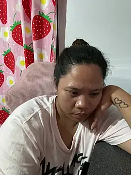 Chat XXX Live _UrSingleMamiBella_