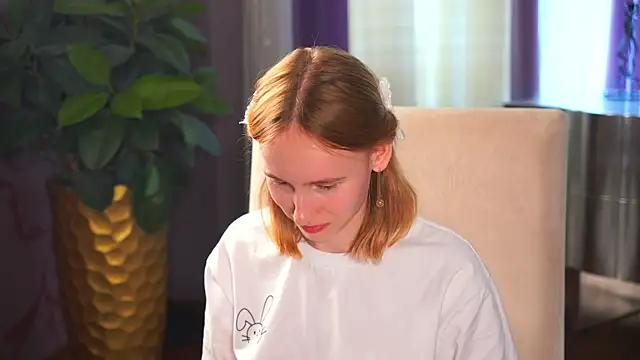 HelaineLube live XXX chat