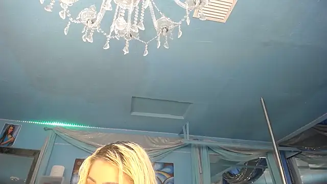 ADRIANNA_FOX Live XXX-Chat