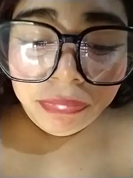 Živý XXX chat Diamily