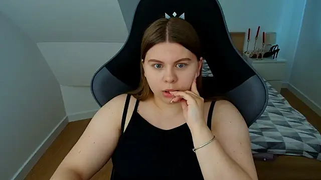Chatroom XXX en direct de AbbyLuxee