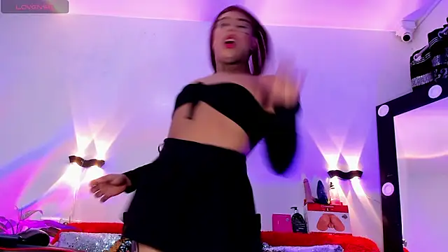 צ'אט XXX בשידור חי של Emili_Roux