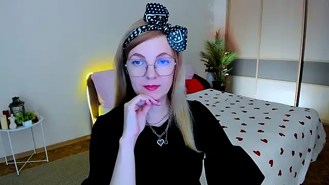 Chatroom XXX en direct de YourUniverser