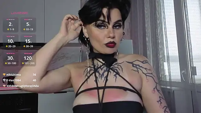 IntrigueYourDay Chat XXX live
