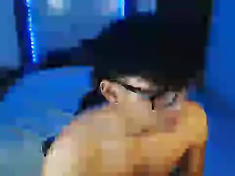 Mr_yisuzz Adlı Modelin Canlı XXX Sohbeti