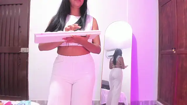 Natasha028_'s Live XXX Chat