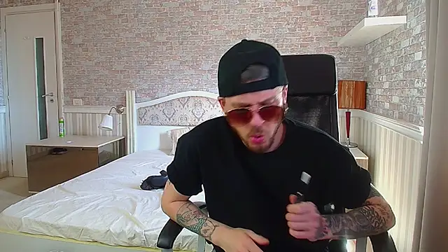 Chat XXX ao vivo de JonahShaw