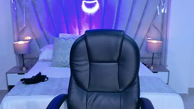 Chat XXX en directo de Layla_Breezee