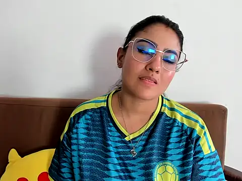 TatyGomez_'s Live XXX Chat