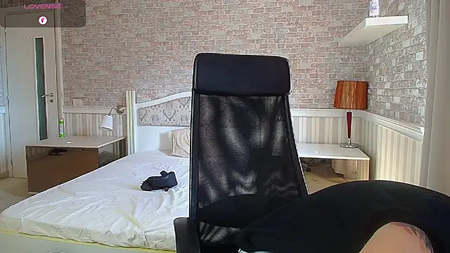 JonahShaw Adlı Modelin Canlı XXX Sohbeti