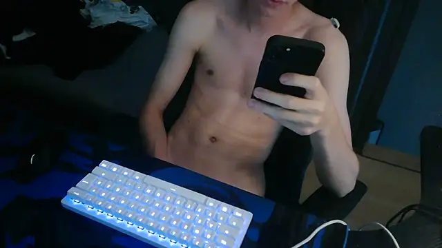 Theo19cmgerman live XXX chat