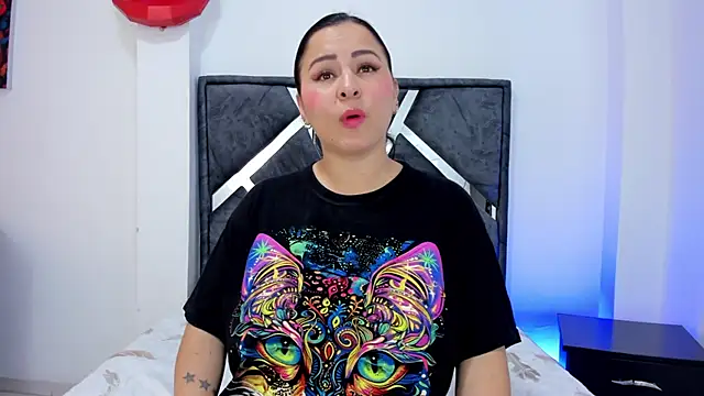 Domina0 élő XXX-chatje