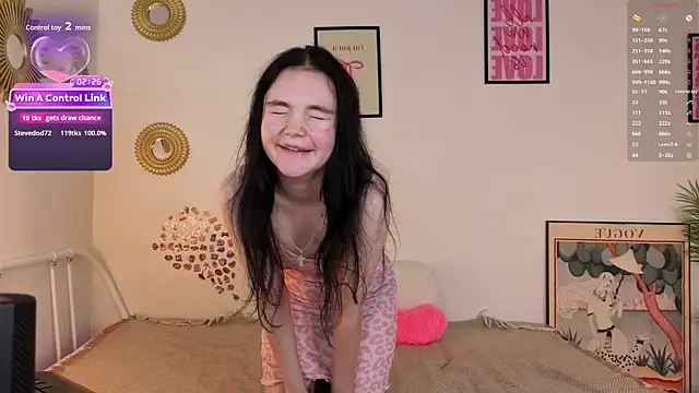 emmysmall's Live XXX Chat