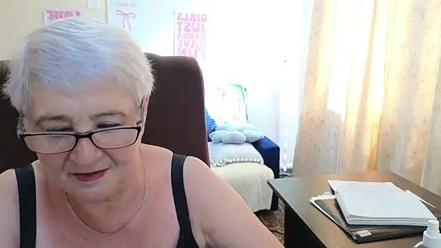 Sandra_SnowflakeのライブXXXチャット