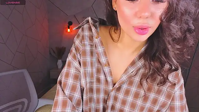 צ'אט XXX בשידור חי של Elaine_Smith