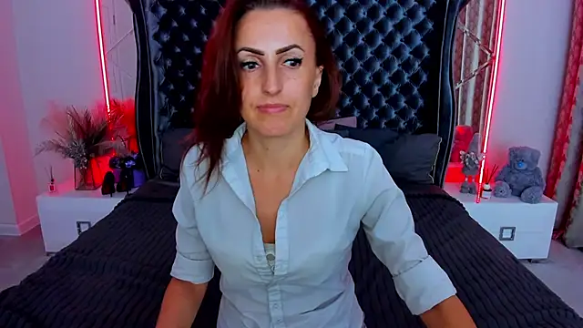 Chat +18 de Rebecca_Diamond ao vivo