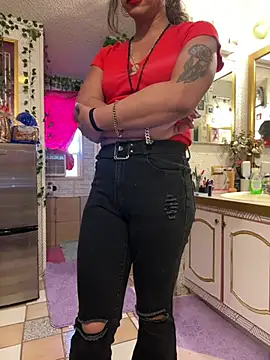 TranSexualJade95 XXX чат на живо