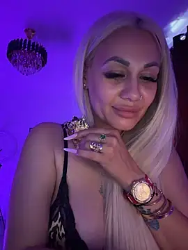 AlmaBby – Naživo XXX chat
