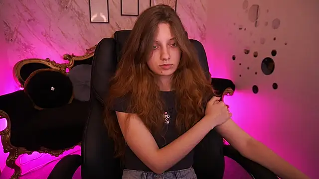 CuteeFoxy Live XXX-Chat