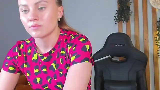 Chat +18 de LumeriSoren ao vivo