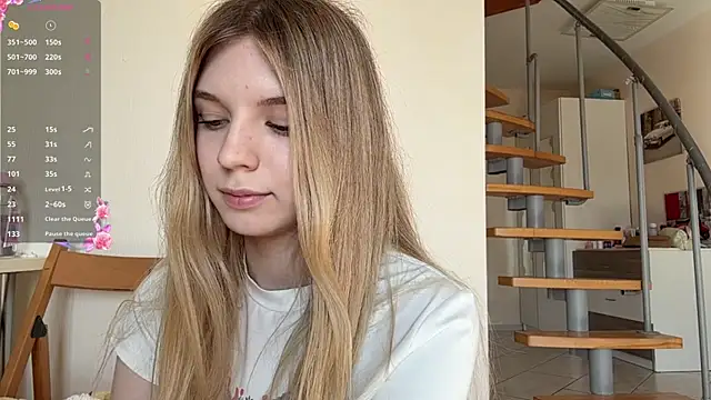 แชท XXX สดของ FruityXo