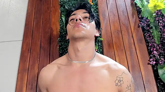 แชท XXX สดของ Andy_Joy_