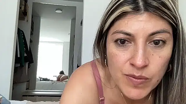 LunaBeya Live XXX-chat