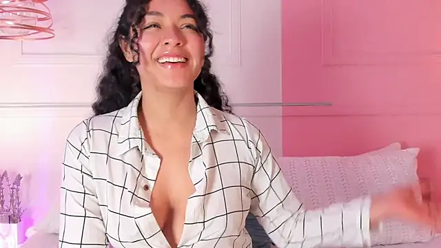 Arhii_khay Adlı Modelin Canlı XXX Sohbeti