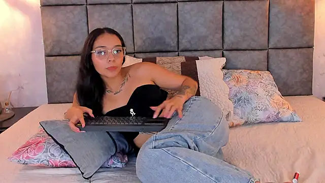 Roseaurora 라이브 XXX 채팅